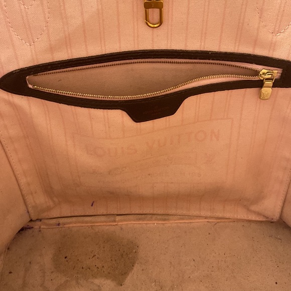 Authentic Louis Vuitton MM Neverfull - Picture 4 of 6